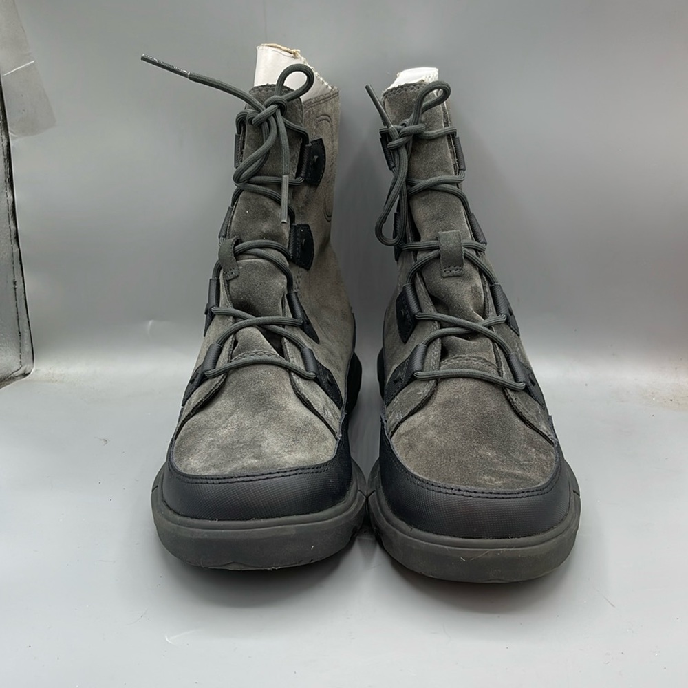Sorel‎ boots